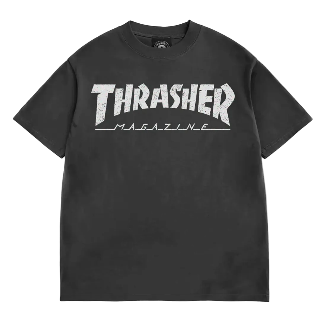 Polo negro Thrasher Magazine con logo vintage blanco frontal